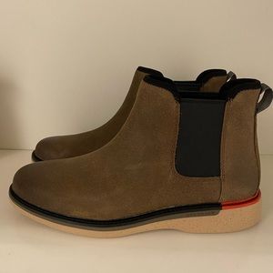 Cole Haan men’s boots size 9.5 (NEW)